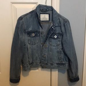 Super cute cropped jean jacket